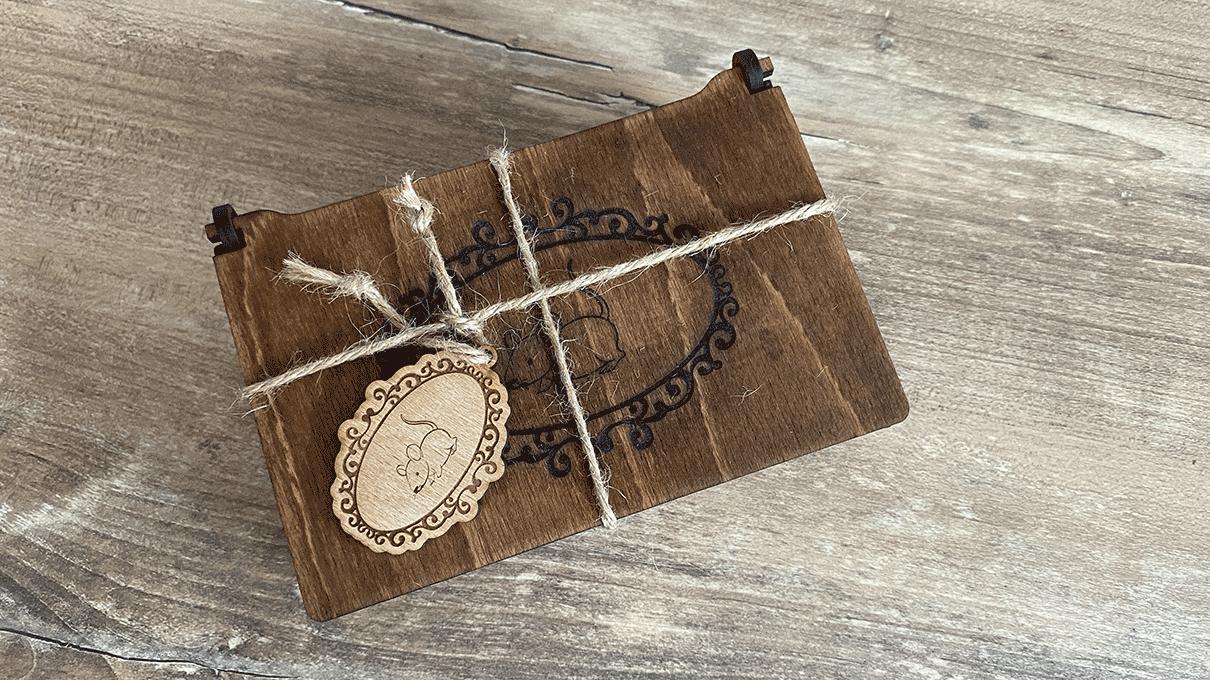 PDF instructions for the mouse with wooden box and pendant.