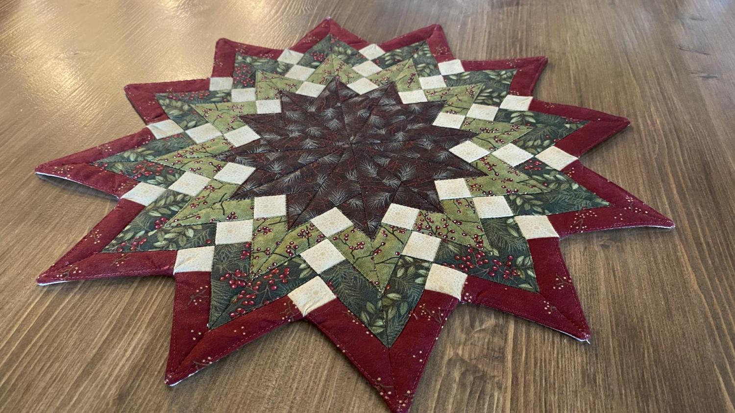Patchworkové pravítko Triangl Hypnotic 9 inch - Trojúhelník 30°